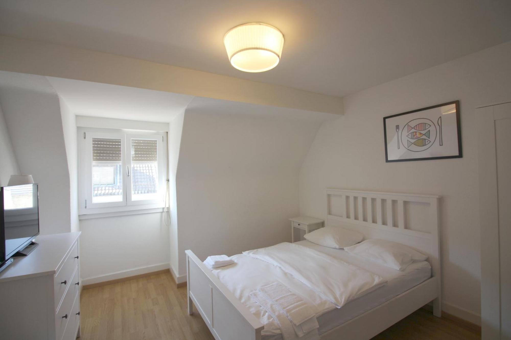 Rent A Home Eptingerstrasse - Self Check-In Базел Стая снимка