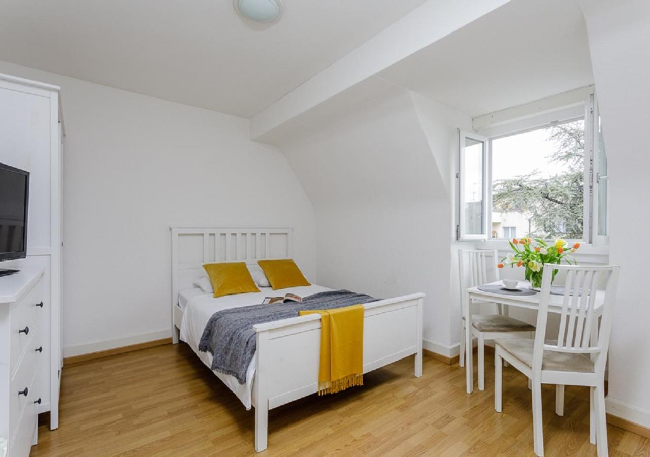 Rent A Home Eptingerstrasse - Self Check-In Базел Екстериор снимка